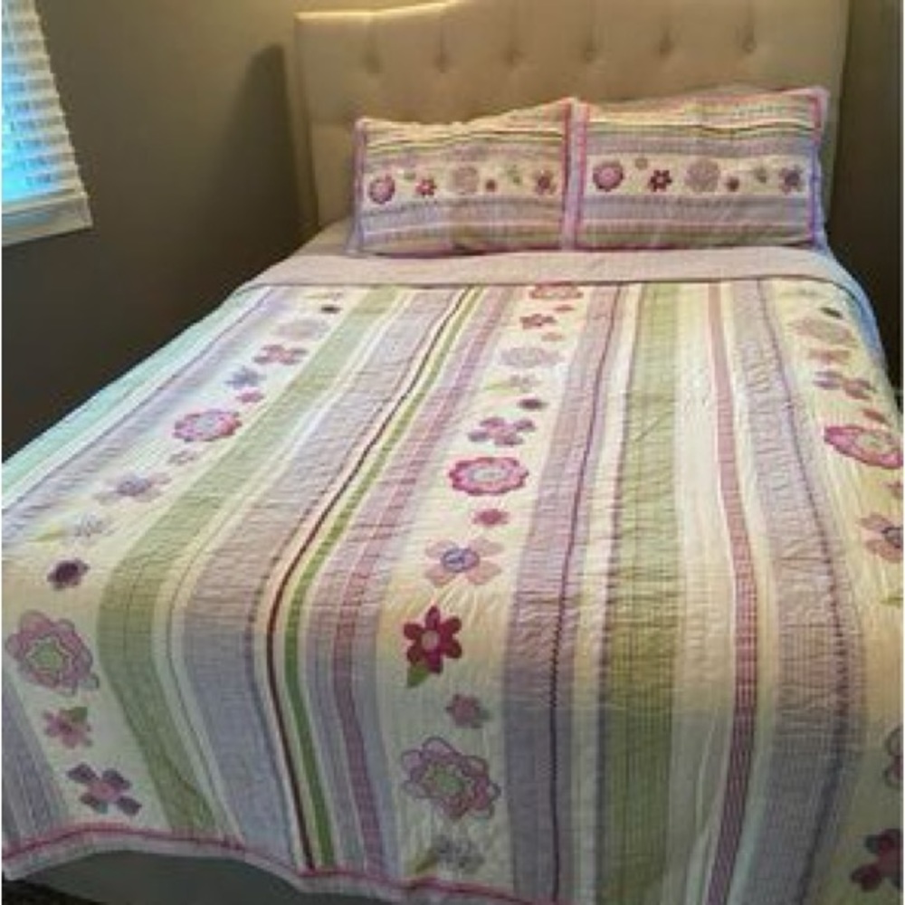 Pottery Barn Kids queen size quilt